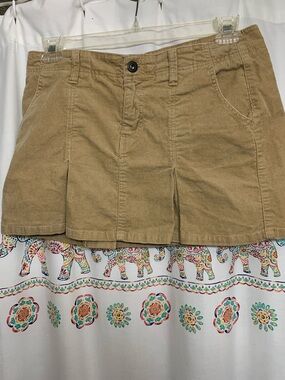 Vintage Old Navy Corduroy Mini Skirt in Khaki  Size 6